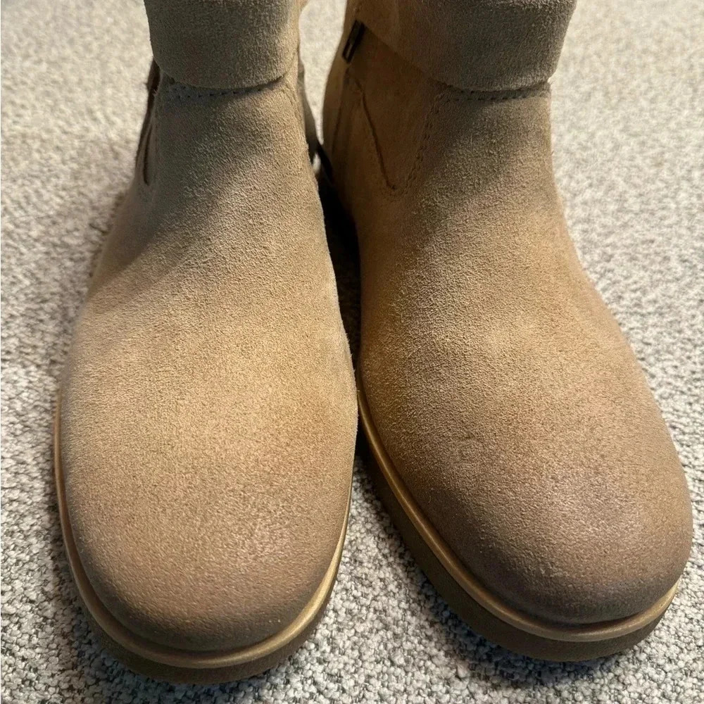 UGG Women’s Josephene Suede Upper Medial Zipper NWT No Box Size 10 - Picture 12 of 13